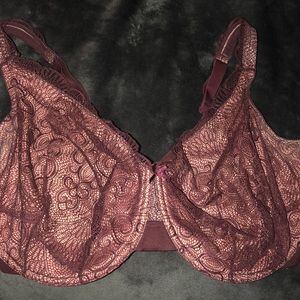 Two 40H *FULL COVERAGE* bras from Cacique